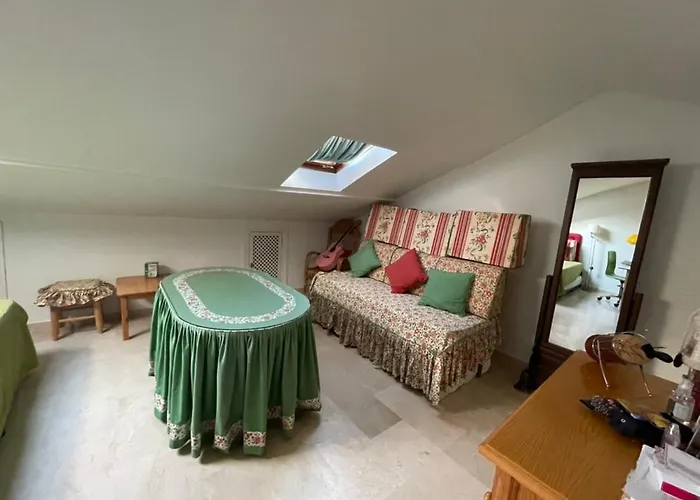 Apartamento 2 Dormitorios En Marbella ,Cerca De La Playa